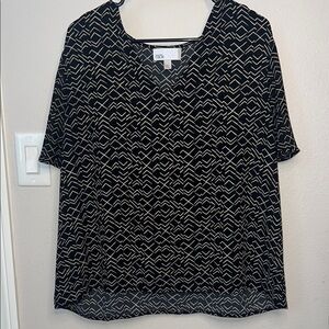 Chic Black and Tan Patterned Blouse